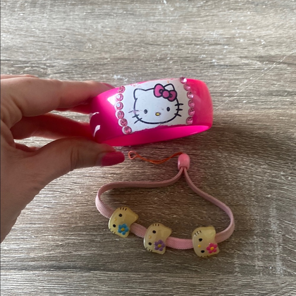 Hello Kitty Pink Bracelet Set